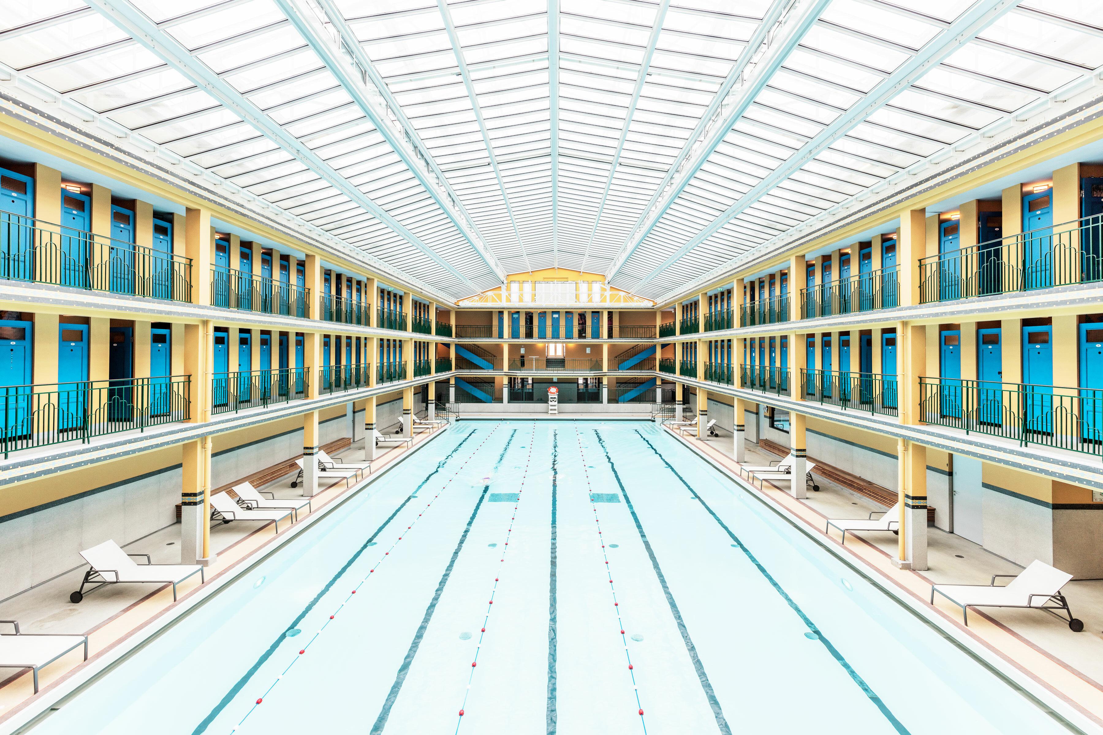 Swimming paris. Молитор. Molitor Paris. Molitor. Pi or piscine Molitor Patel.